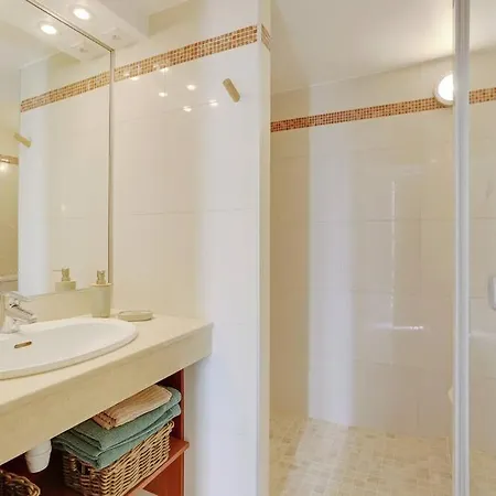 Apartment Jardin Plaisance *